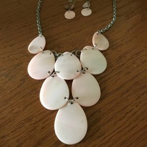 💰SOLD💰 Charming Charlie - Necklace & Earring Set